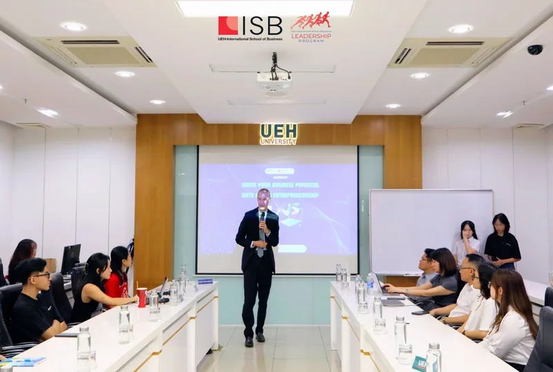 Chuck Eesley leading an entrepreneurship workshop for students at the UEH International School of Business in Ho Chi Minh City, Vietnam
